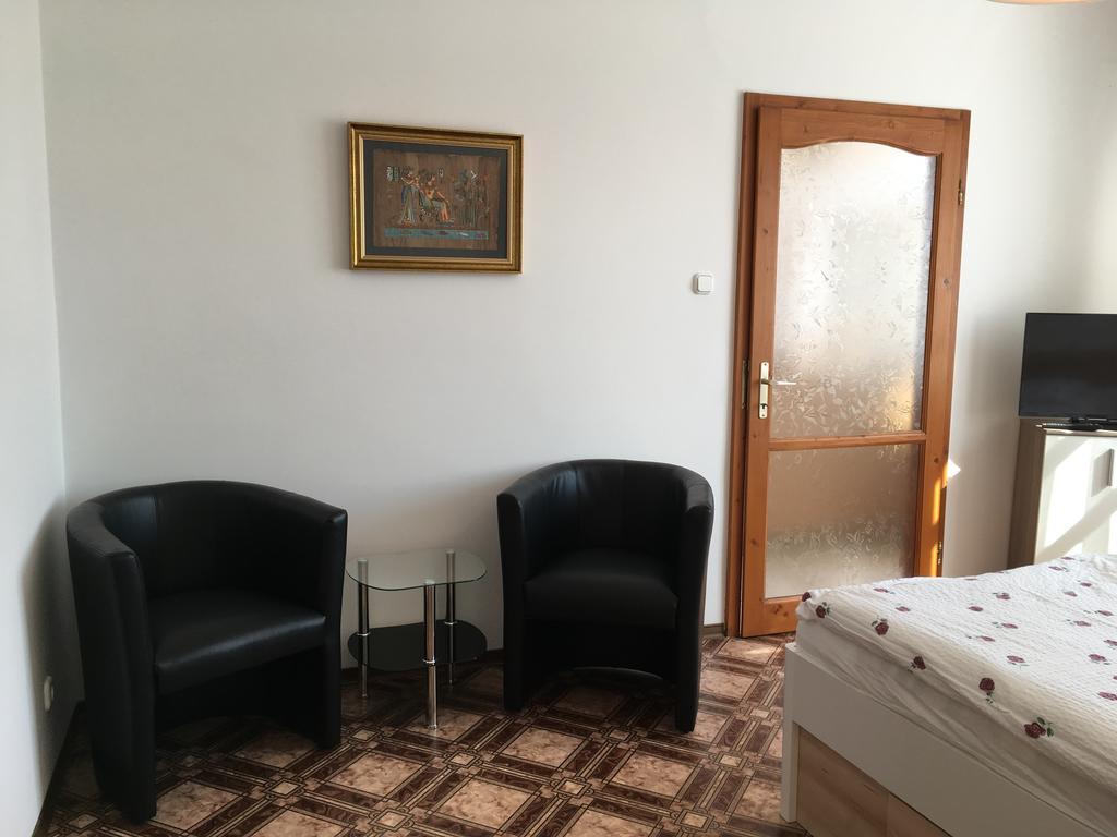 Gitta Apartman Бюк Экстерьер фото